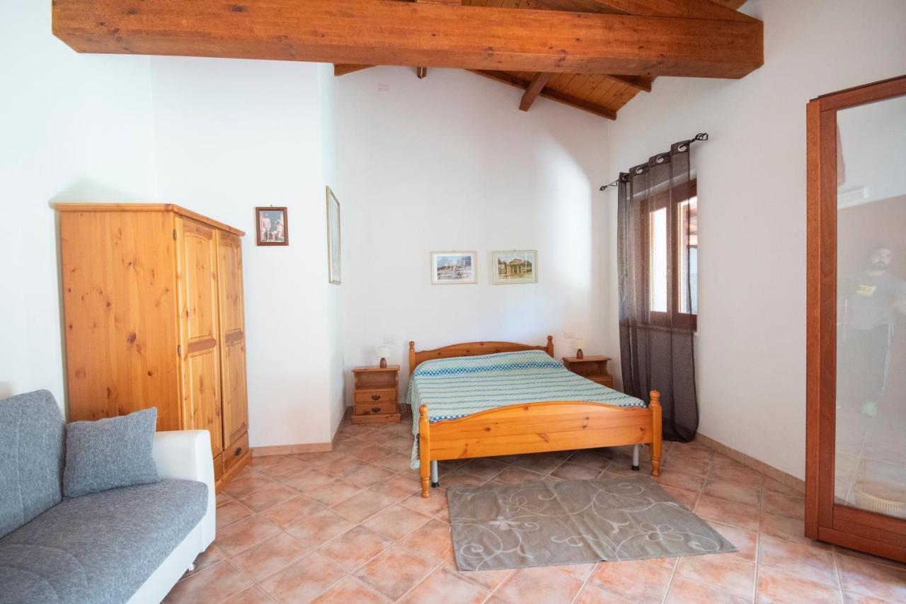 Is Cuccus Bed & Breakfast Masainas Екстериор снимка