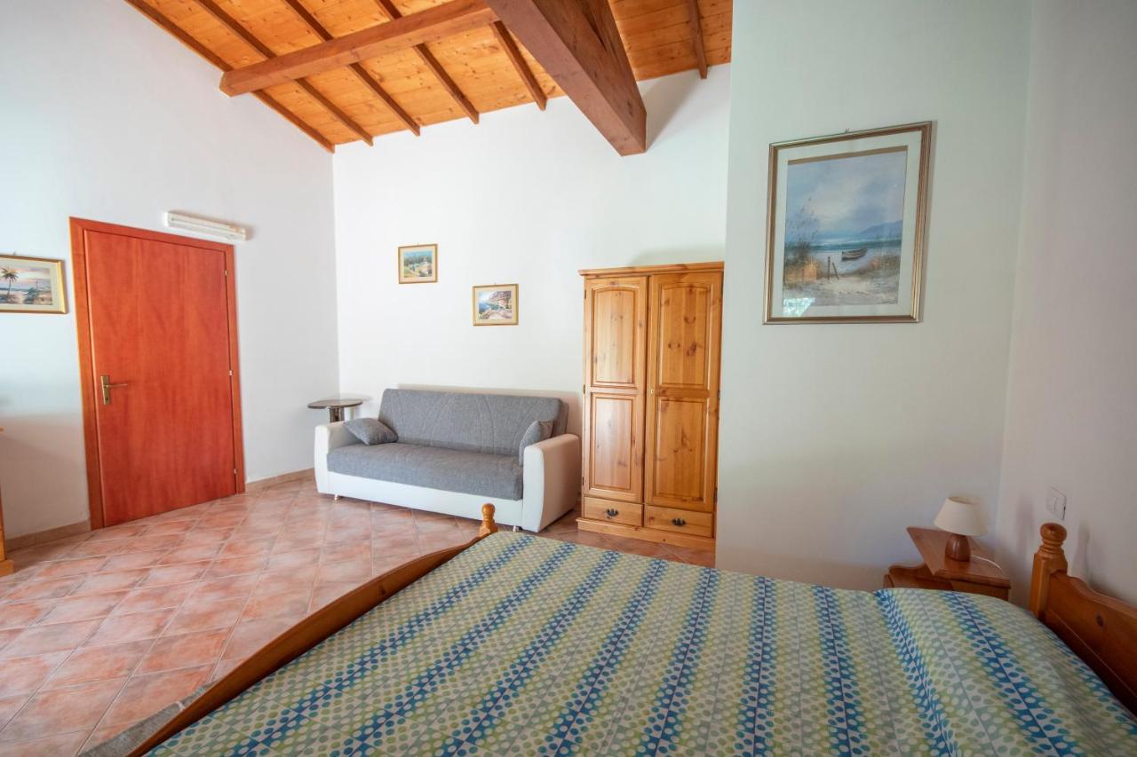 Is Cuccus Bed & Breakfast Masainas Екстериор снимка