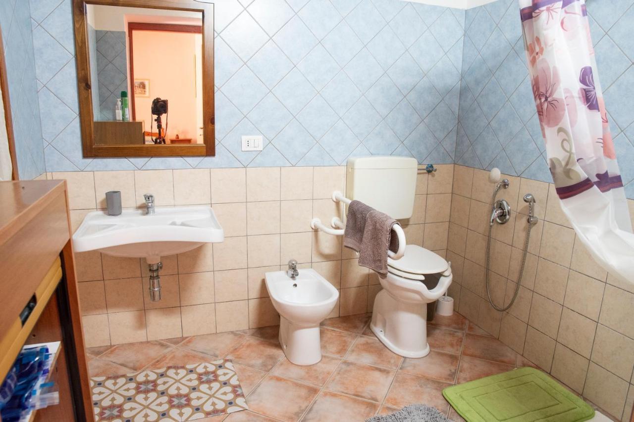 Is Cuccus Bed & Breakfast Masainas Екстериор снимка