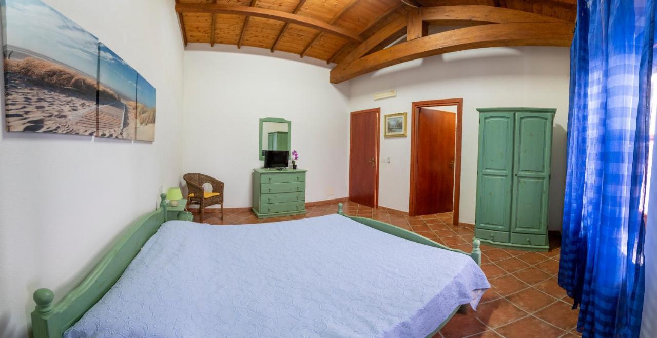 Is Cuccus Bed & Breakfast Masainas Екстериор снимка