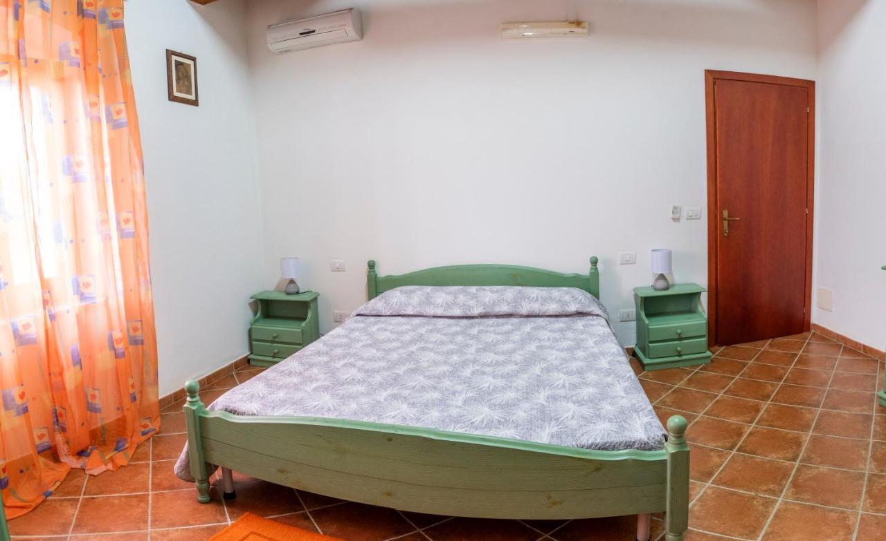 Is Cuccus Bed & Breakfast Masainas Екстериор снимка