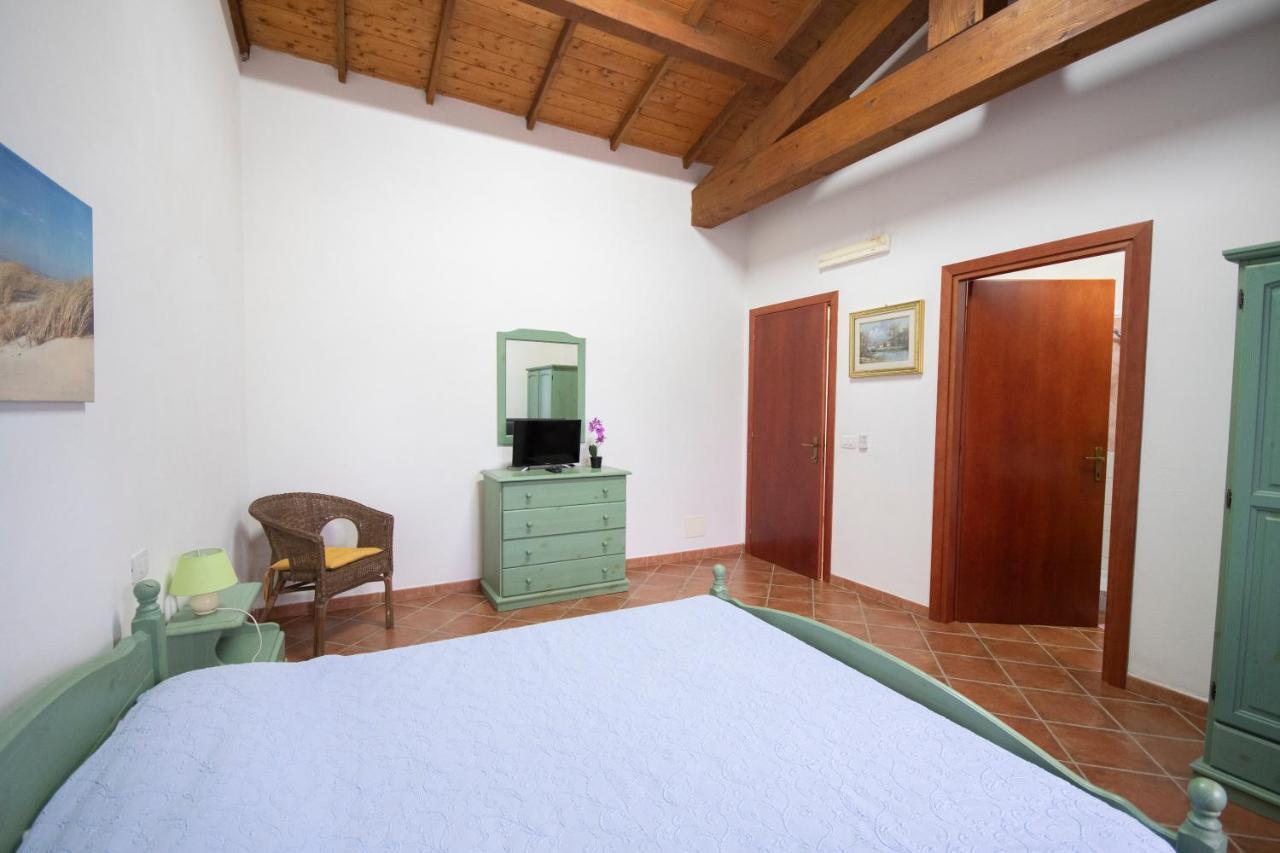 Is Cuccus Bed & Breakfast Masainas Екстериор снимка